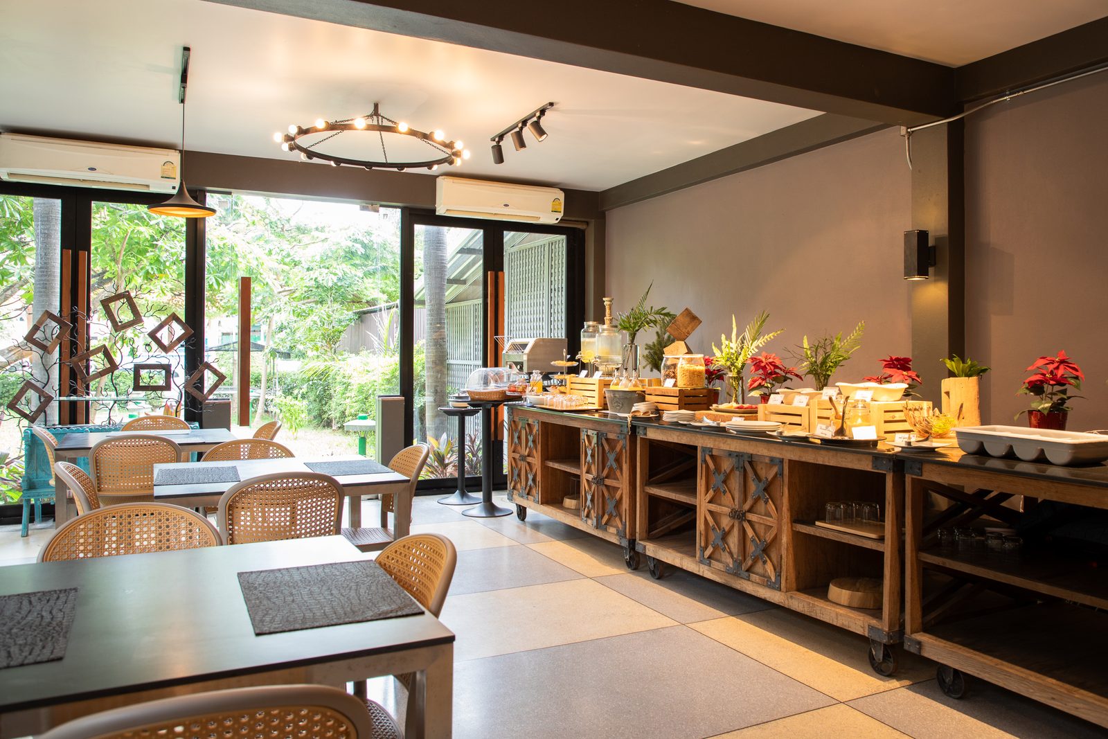 Breakfast buffet counter